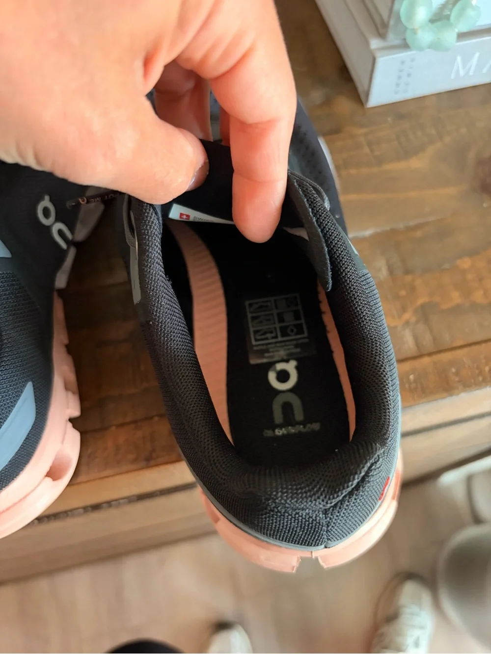 On Running Women's Cloudswift Athletic Shoes - Gray with Pink Sole